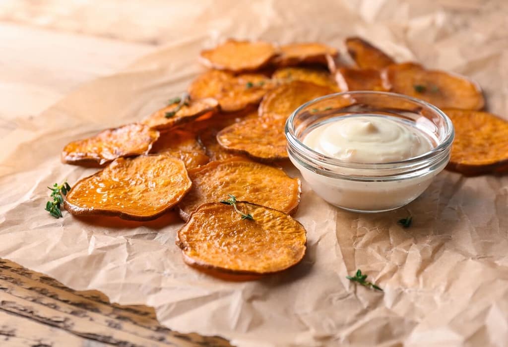 Variedades de Temperos para Chips de Batata-Doce Chips de batata-doce com páprica