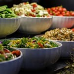 Saladas nutritivas para o Almoço: Simples, Rápidas e Cheias de Sabor Saladas Nutritivas para o Almoço