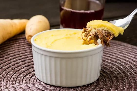 Escondidinho saudável com purê de mandioquinha Escondidinho saudável com purê de mandioquinha